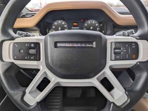Used 2025 Land Rover Defender 110 S AWD/4WD image 20
