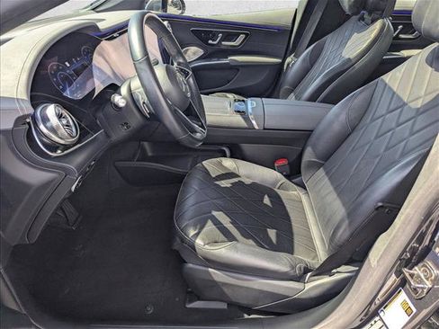 Certified 2023 Mercedes-Benz EQS 580 4MATIC Sedan image 17