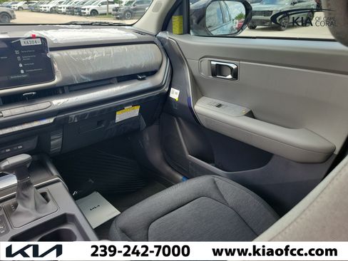 New 2027 Kia Seltos S FWD image 16