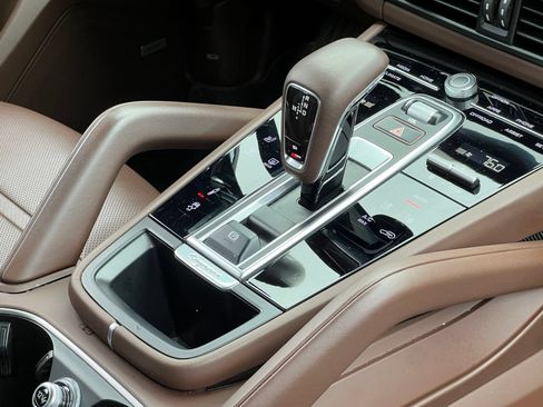 Certified 2021 Porsche Cayenne GTS AWD/4WD image 41