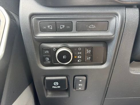 Used 2023 Ford F150 Lariat w/ Equipment Group 502A High AWD/4WD image 17