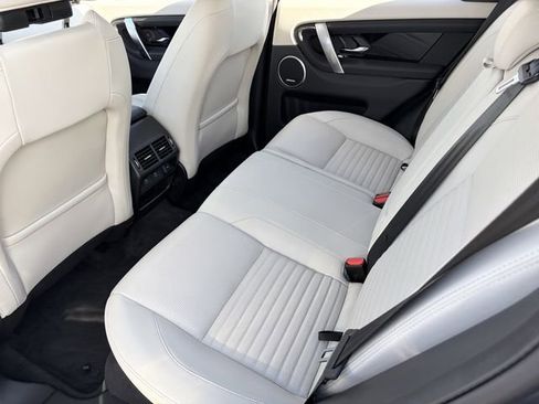 Used 2025 Land Rover Discovery Sport S image 25