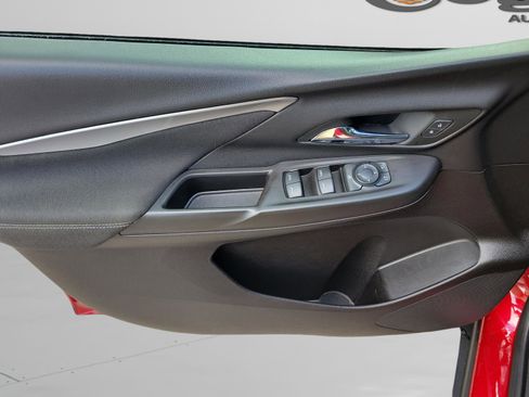 Used 2023 Chevrolet Bolt LT image 29