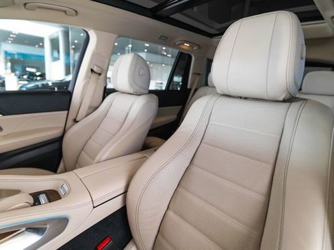 Certified 2022 Mercedes-Benz GLS 450 4MATIC image 5