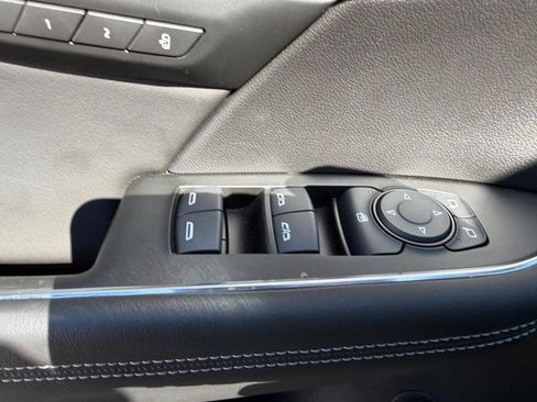 Used 2023 Buick Envision Essence FWD image 18