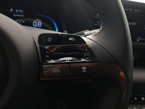 New 2026 Hyundai Elantra SEL Sport Premium FWD image 17
