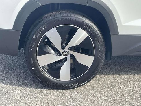 New 2026 Volkswagen Taos S AWD/4WD image 7