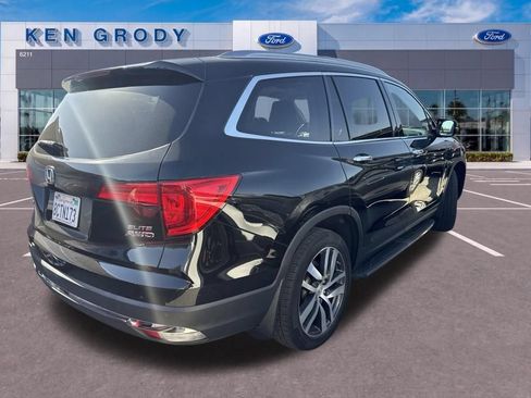 Used 2017 Honda Pilot Elite image 3
