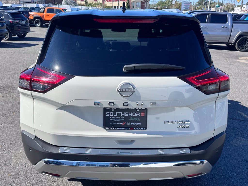 Used 2023 Nissan Rogue Platinum w/ Platinum Premium Package AWD/4WD image 6