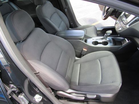 Used 2022 Chevrolet Malibu LT FWD image 20