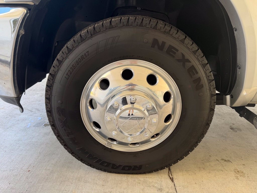 Used 2018 RAM 3500 Laramie RWD image 15
