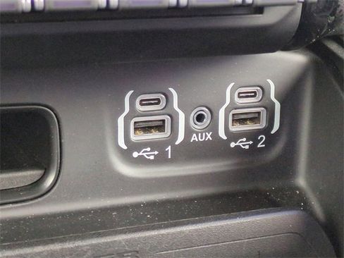 Used 2024 RAM 1500 Limited image 27