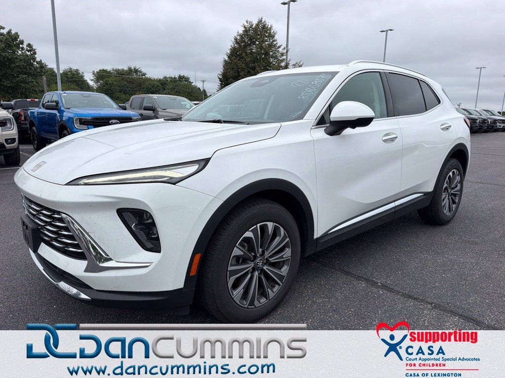 Used 2024 Buick Envision Preferred AWD/4WD image 1