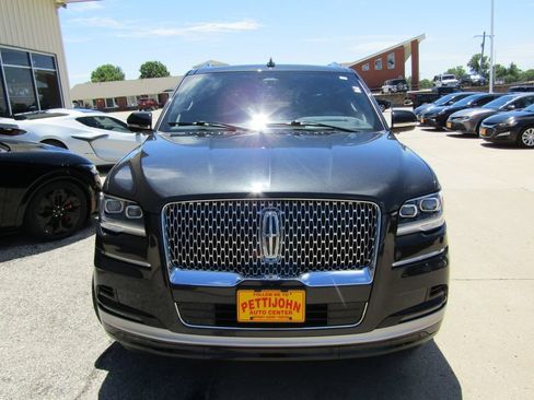 Used 2023 Lincoln Navigator Reserve AWD/4WD image 13