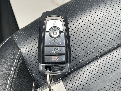 Used 2018 Ford Mustang GT Premium w/ Equipment Group 401A image 27