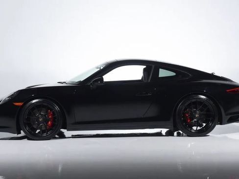 Used 2017 Porsche 911 GT3 RS image 5