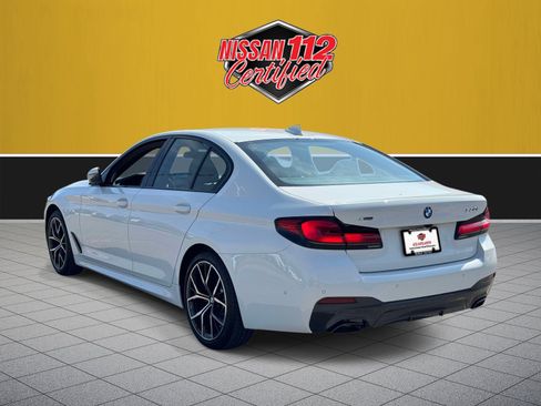 Used 2022 BMW 530i xDrive w/ M Sport Package AWD/4WD image 4