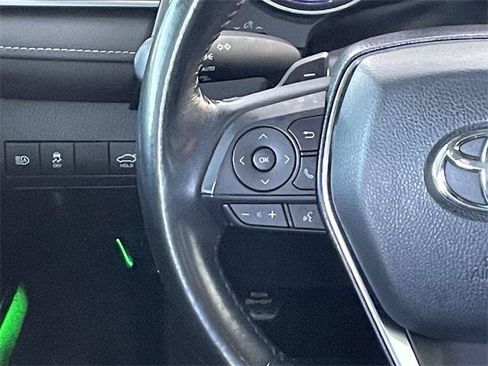 Certified 2019 Toyota Camry SE w/ Carpet Mat Package FWD image 28