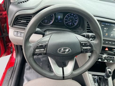 Used 2020 Hyundai Elantra SEL FWD image 11