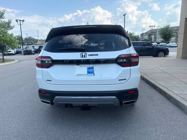 New 2026 Honda Pilot Touring image 3