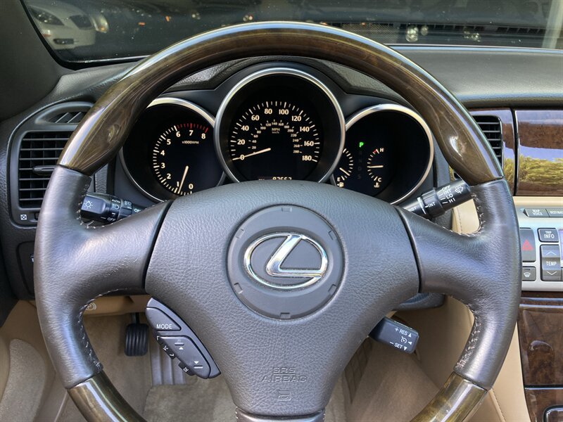 Used 2007 Lexus SC 430 Convertible RWD image 21