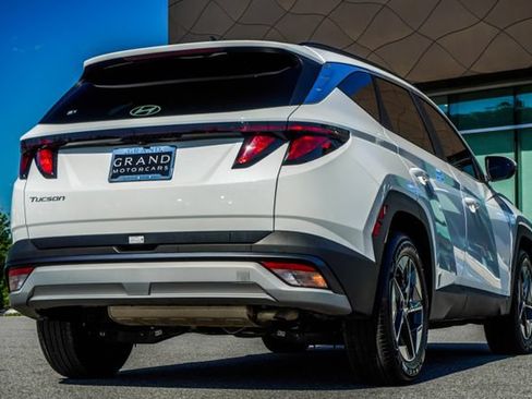 Certified 2025 Hyundai Tucson SEL FWD image 13