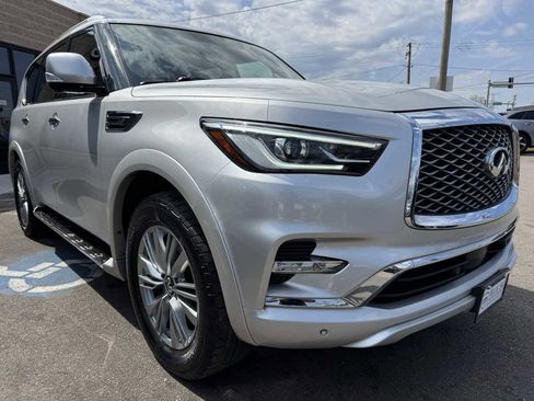 Used 2021 INFINITI QX80 Luxe image 3