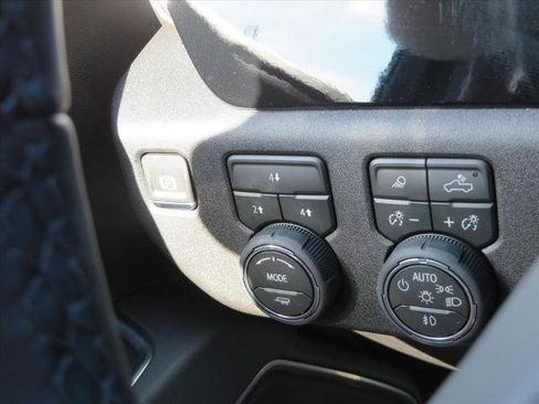 New 2026 Chevrolet Silverado 2500 LT w/ Trail Boss Package image 31