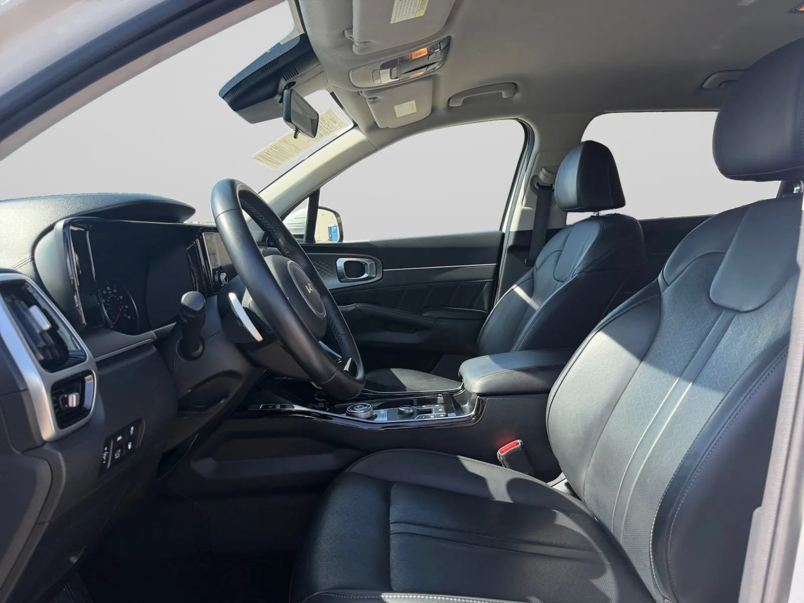 Used 2022 Kia Sorento SX AWD/4WD image 16