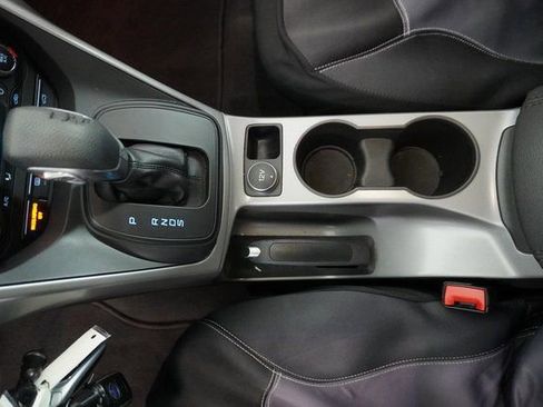 Used 2015 Ford Escape SE w/ Equipment Group 201A image 30