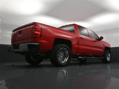 Used 2018 Chevrolet Silverado 1500 LT w/ Texas Edition image 29