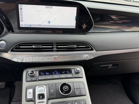 Used 2021 Hyundai Palisade Limited FWD image 15