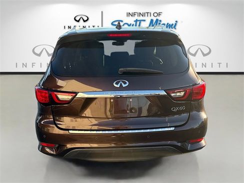 Used 2019 INFINITI QX60 Luxe w/ Essential Package image 6