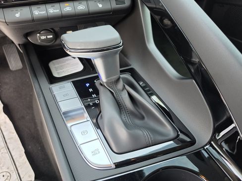 New 2026 Hyundai Elantra Limited FWD image 29