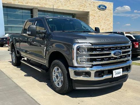 New 2026 Ford F250 XLT w/ XLT Premium Package image 17