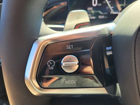 Used 2026 BMW 740i w/ Executive Package image 27