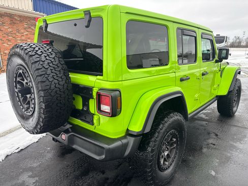 Used 2021 Jeep Wrangler Unlimited Rubicon w/ Xtreme Recon 35" Tire Package image 3