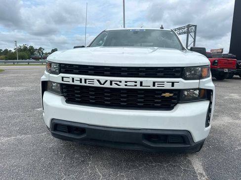 Used 2020 Chevrolet Silverado 1500 Custom w/ Custom Value Package AWD/4WD image 8