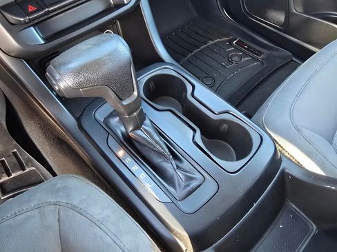 Used 2019 Chevrolet Colorado W/T w/ WT Convenience Package image 20