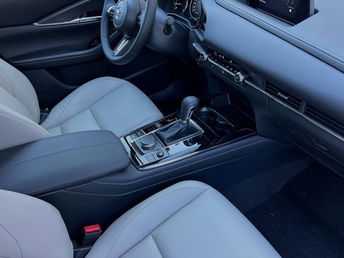 Used 2025 MAZDA CX-30 AWD 2.5 S w/ Preferred Package image 19