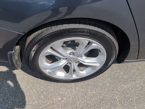 Certified 2025 Honda Accord LX image 10