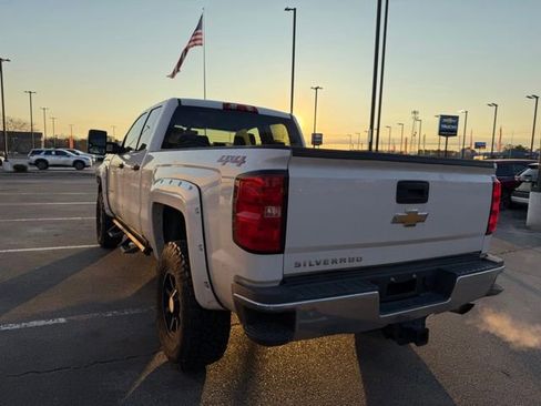 Used 2018 Chevrolet Silverado 2500 W/T w/ WT Convenience Package image 6