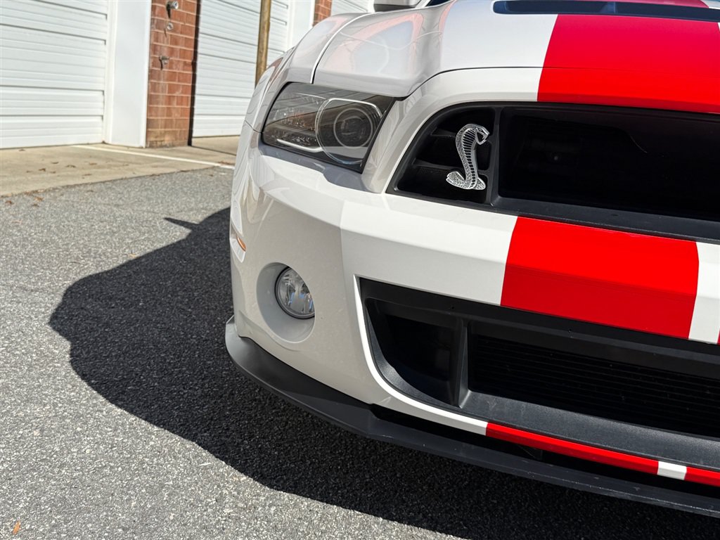 Used 2013 Ford Mustang Shelby GT500 RWD image 12