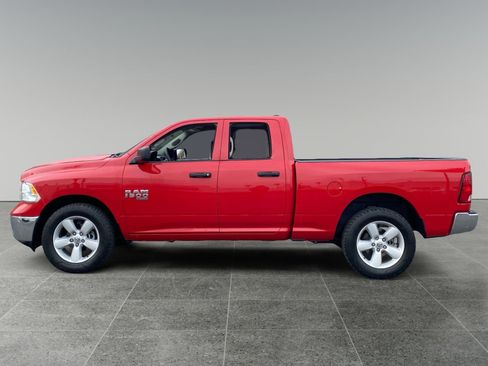 Used 2024 RAM 1500 Classic SLT AWD/4WD image 2
