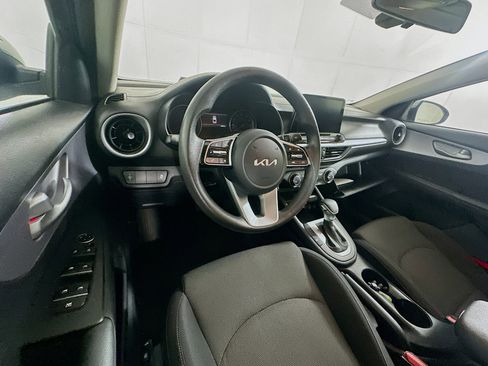 Used 2024 Kia Forte LXS image 18