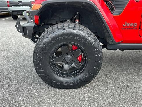 Used 2022 Jeep Gladiator Mojave w/ Cold Weather Group image 11