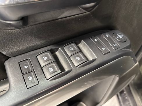 Used 2015 Chevrolet Silverado 1500 LT w/ LT Convenience Package AWD/4WD image 30