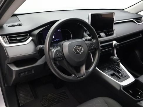 Certified 2023 Toyota RAV4 XLE FWD image 15