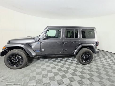 Certified 2021 Jeep Wrangler Unlimited Sahara image 7