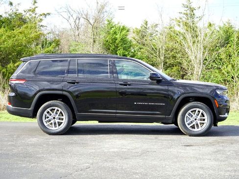 New 2026 Jeep Grand Cherokee L Laredo RWD image 5
